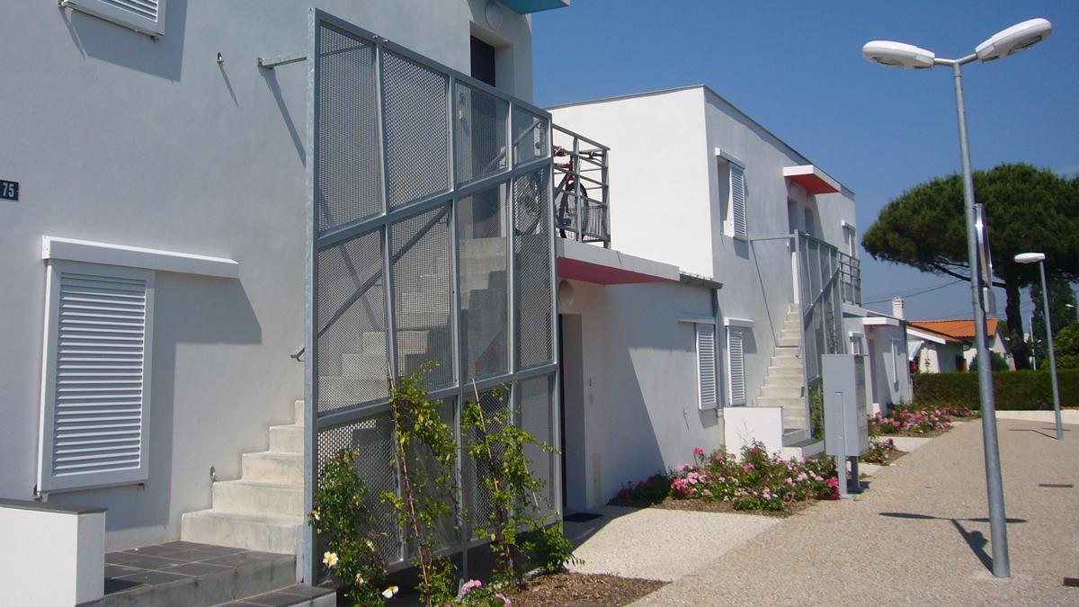 Il�ana POPEA / Reconstruction de 60 logements sociaux  - “La Cité Blanche” 